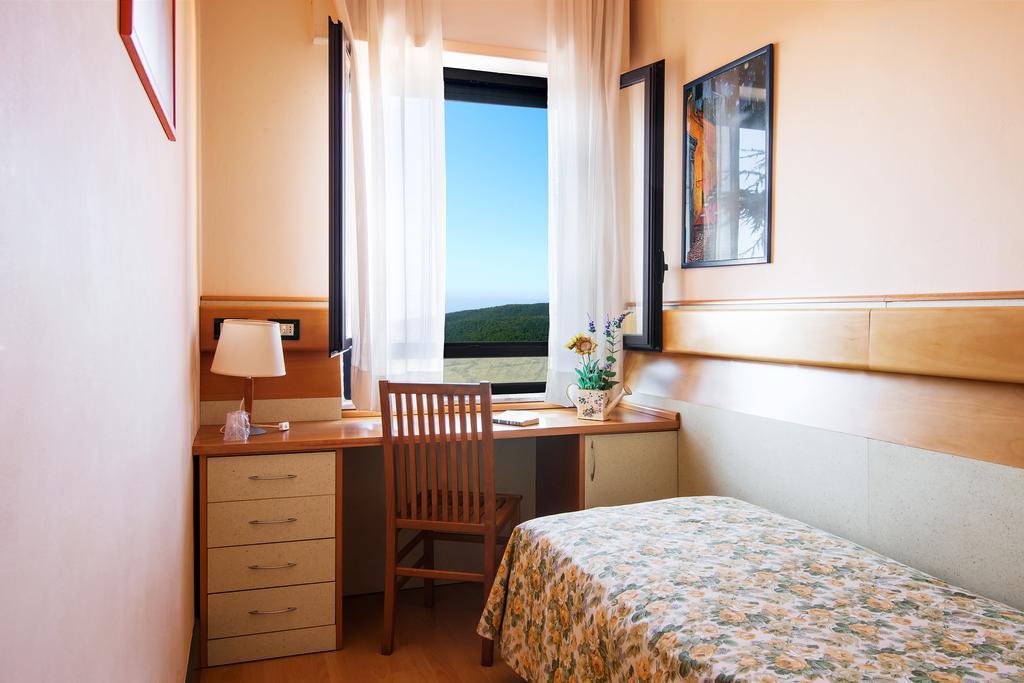 Duca Del Mare - Hotel Di Nardo Group Масса-Мариттима Экстерьер фото